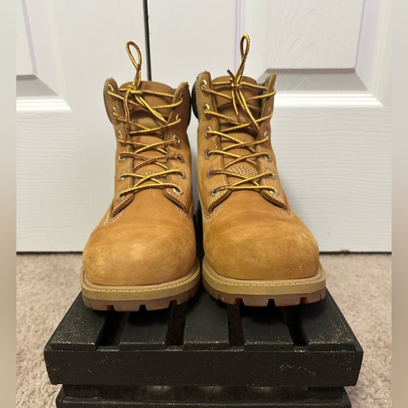 Timberland Other - Timberland Kids Tan Boots with Gold Laces